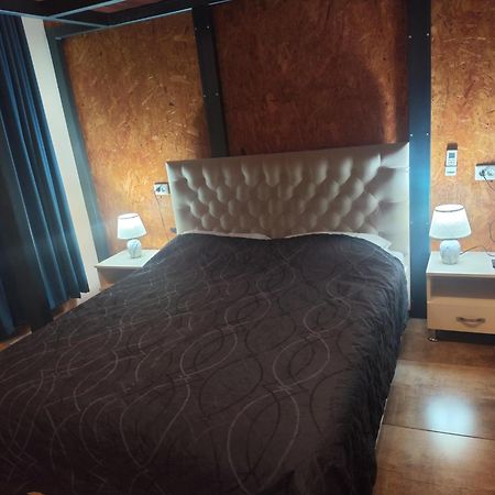 Mia B&B Old ティビリシ エクステリア 写真